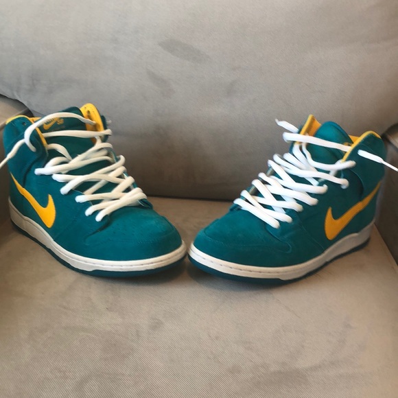Nike SB Dunks - Picture 6 of 6